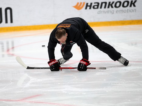 Открытая тренировка «Авангарда» перед домашними матчами финала Кубка Гагарина