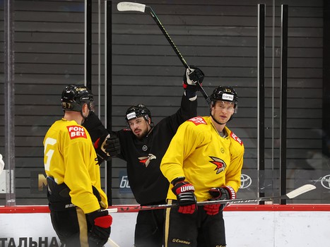 Тренировка «Авангарда» перед матчем с «Салаватом Юлаевым»