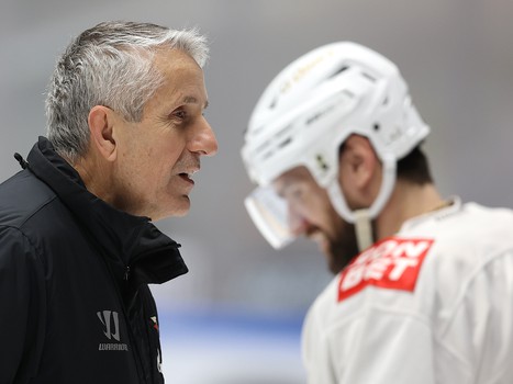 Раскатка «Авангарда» перед матчем в Хабаровске