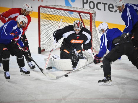 Раскатка "Авангарда" перед выездным матчем с "Югрой"