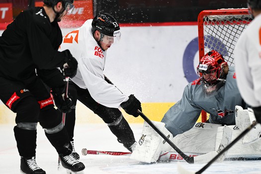 Тренировка «Авангарда» перед первым матчем серии с ЦСКА