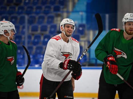 Тренировка «Авангарда» перед матчем в Нижнекамске