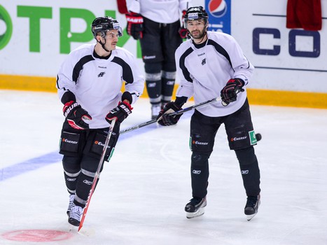 Открытая тренировка "Авангарда" для СМИ перед плей-офф