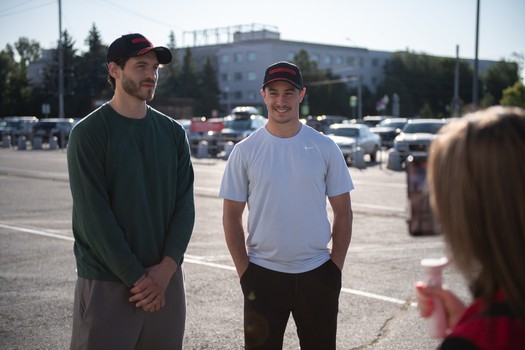 Джозеф Чеккони и Эндрю Потуральски прилетели в Омск