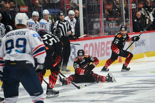 28.12.2025. «Авангард» - «Лада» 4:3 Б