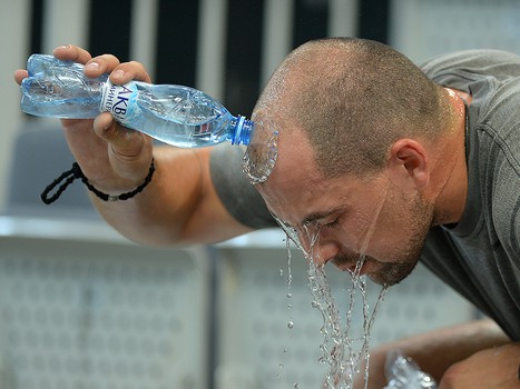 Первая тренировка "Авангарда" на льду