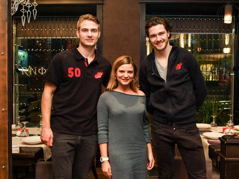 Ужин болельщика с хоккеистами "Авангарда" Деннисом Эвербергом и Юханом Сундстрёмом