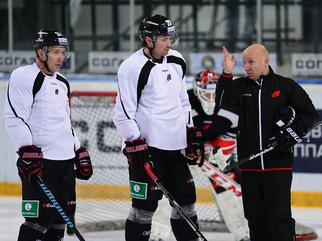 Тренировка "Авангарда" перед стартом домашней серии