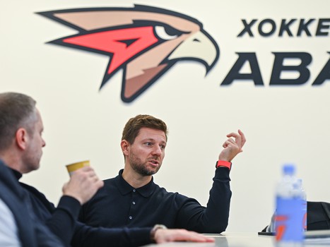 Андрей Аршавин побывал в Академии «Авангарда»