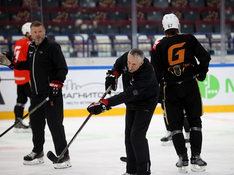 Тренировка «Авангарда» перед матчем в Магнитогорске