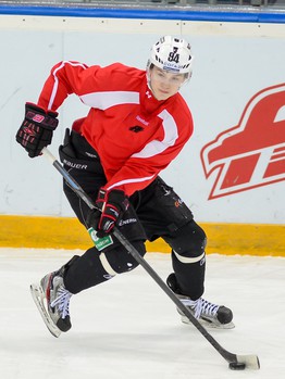 Открытая тренировка "Авангарда" для СМИ перед стартом серии с "Ак Барсом"