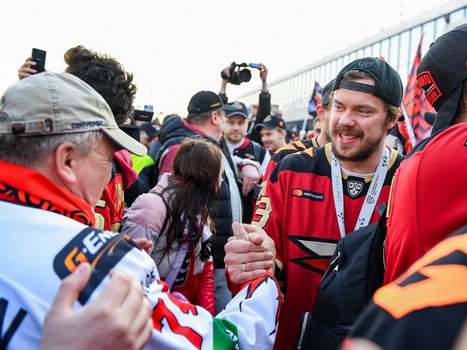«Авангард» привёз Кубок Гагарина в Омск!