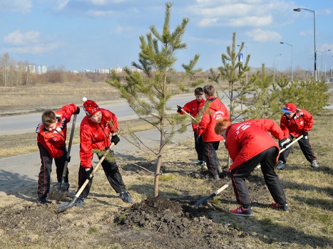 Субботник у "Арены Омск"