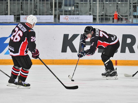 Предновогодний матч "Офисных Ястребов"