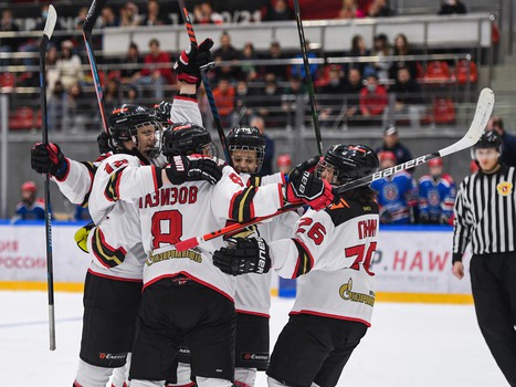 Третий игровой день финала Первенства ЮХЛ в Омске