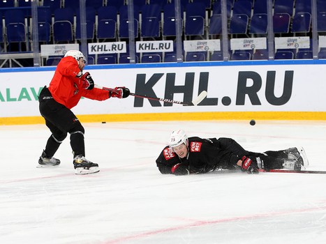 Тренировка «Авангарда» перед матчем в Уфе