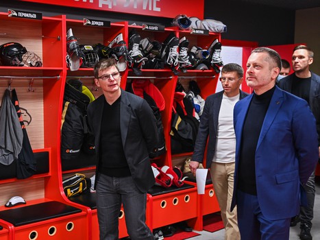 Андрей Аршавин побывал в Академии «Авангарда»