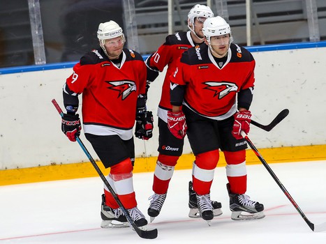 Сборная «Авангард» - Сборная «Газпром нефть» 10:4