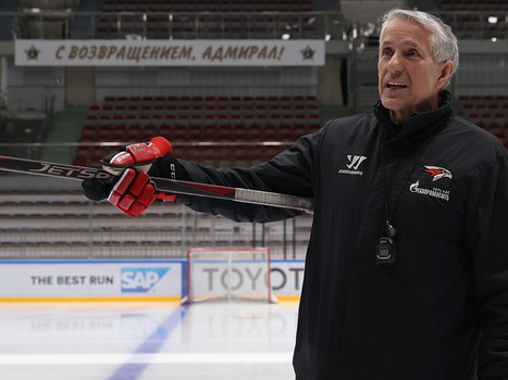 Тренировка «Авангарда» перед матчем во Владивостоке