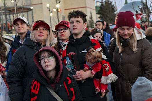 Фан-зона «Авангарда» в Городском саду