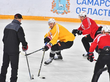 Раскатка "Авангарда" перед выездным матчем с "Ладой"