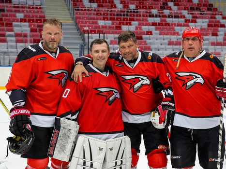 Сборная «Авангард» - Сборная «Газпром нефть» 10:4