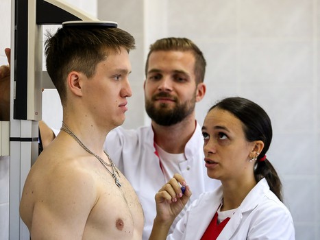 Медицинский осмотр «Авангарда» (день 1)