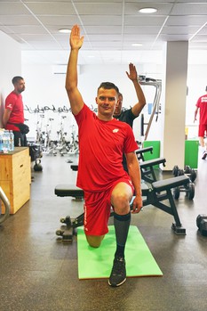 Первая тренировка Боба Хартли с "Авангардом"