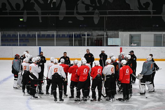 Тренировка «Авангарда» перед матчем в Казани