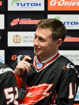 Пресс-конференция президента ХК "Авангард" Владимира Шалаева и представление новичков