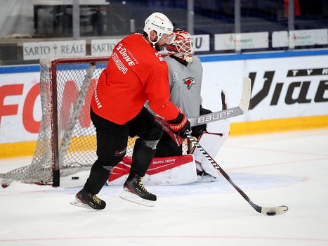Тренировка «Авангарда» перед пятым матчем серии с «Ак Барсом»