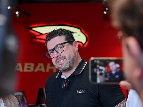 Первая вечеринка Буэнос Летос: Луи Робитайл