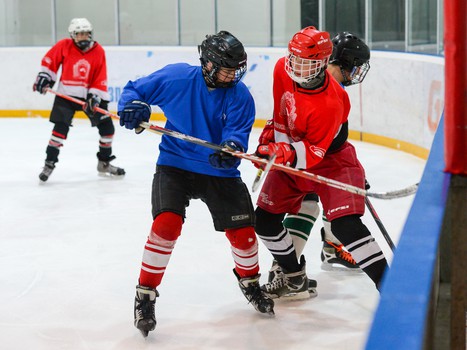Турнир ХК "Авангард" среди дворовых детских команд в День космонавтики