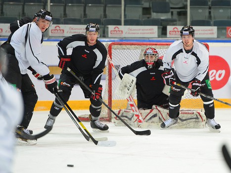 Раскатка "Авангарда" перед матчем с "Атлантом" 12 сентября 2013