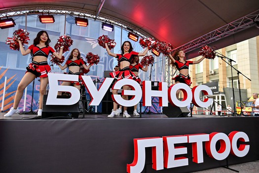 Артём Блажиевский на вечеринке Буэнос Летос