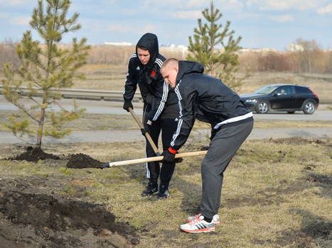 Субботник у "Арены Омск"