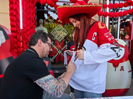 Первая вечеринка Буэнос Летос: Луи Робитайл