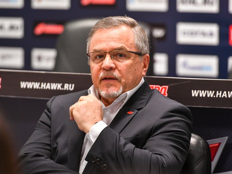 Встреча президента "Авангарда" Владимира Шалаева с болельщиками