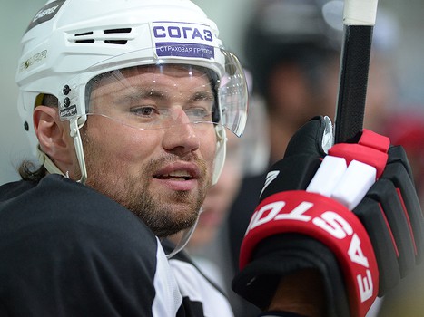 Первая тренировка "Авангарда" на льду