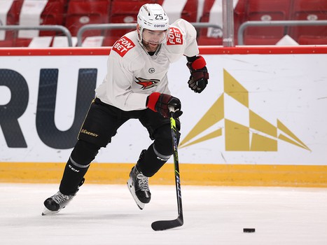 Раскатка «Авангарда» перед матчем в Челябинске