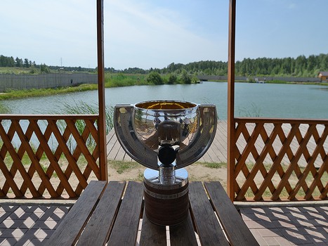 Сергей Калинин с Кубком чемпионов мира в Омске. День 1