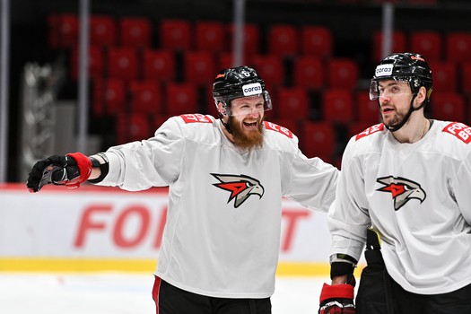 Тренировка «Авангарда» перед матчем с «Трактором»