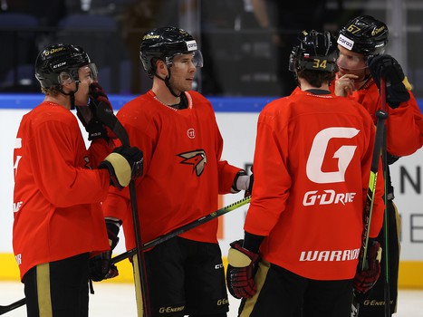 Тренировка «Авангарда» перед матчем с «Ак Барсом» в Дубае