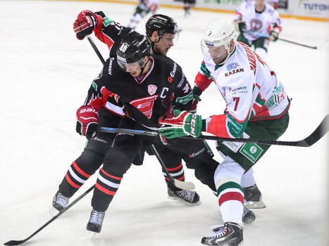 10.01.2015 "Авангард" - "Ак Барс" 3:2