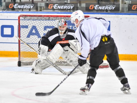 Открытая тренировка "Авангарда" перед стартом плей-офф