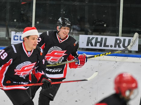 Предновогодний матч "Офисных Ястребов"