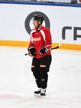 "Авангард" готовится к матчу с "Трактором"