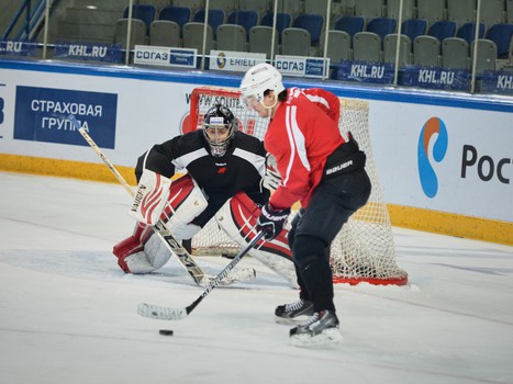 "Авангард" готовится к матчам в Хабаровске