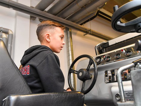 Клуб юного болельщика "Авангарда" на экскурсии в "Арене Омск"