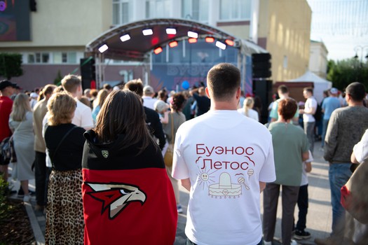 Дмитрий Рашевский в Омске на вечеринке Буэнос Летос